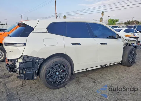 2026 BMW Ix xDrive45 z USA, uszkodzony, nr VIN WB543CF04TCW04831